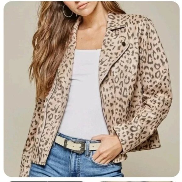 Andree By Unit Blush Leopard Moto Jacket faux suede size medium womens new $67 - Picture 1 of 6